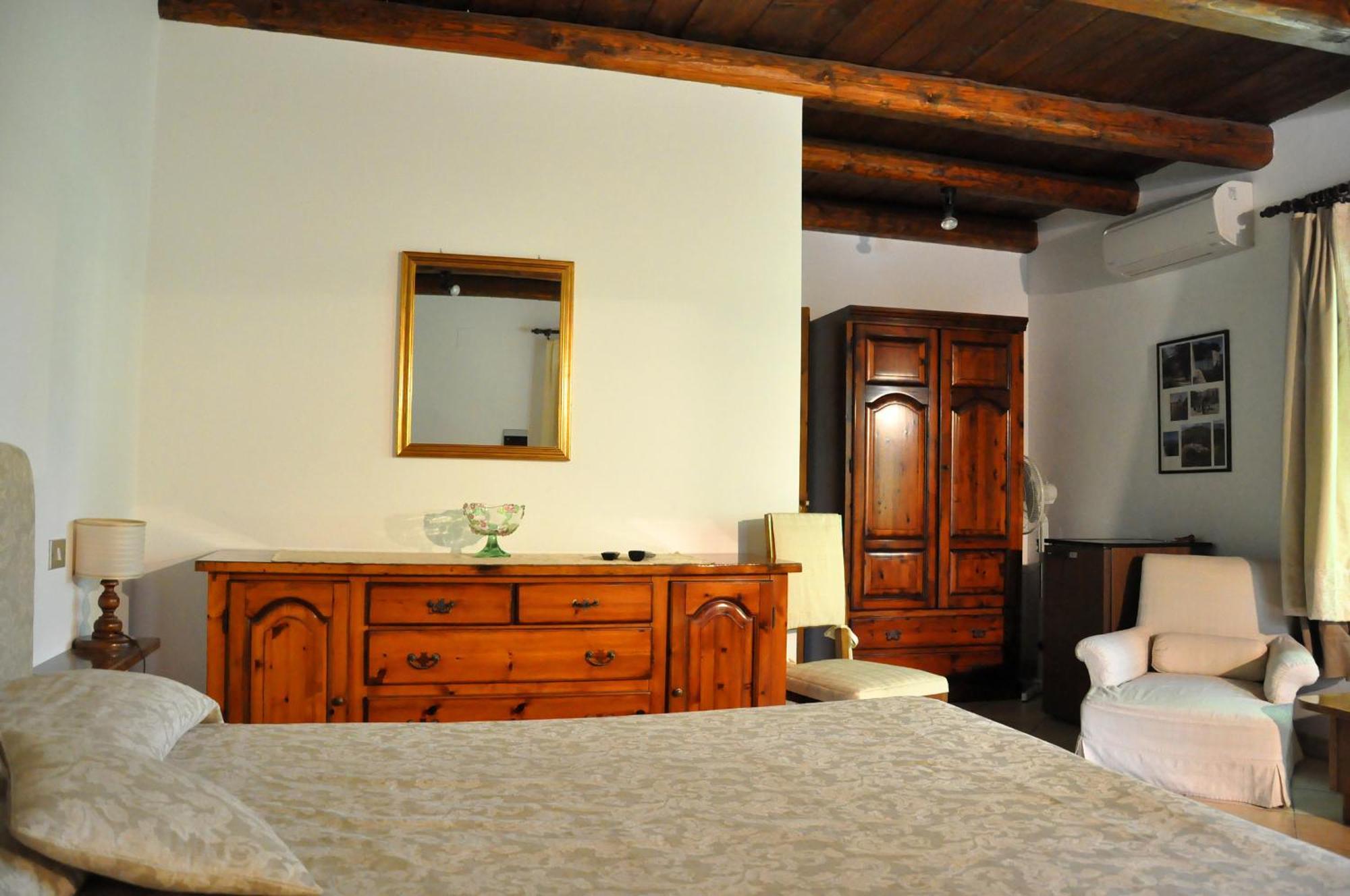 Agriturismo La Campana Villa Montefiore dellʼAso Habitación foto